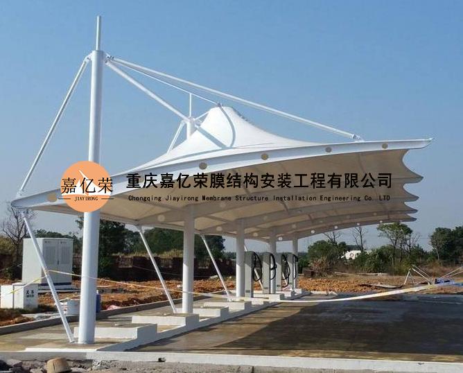 膜结构车棚表面裁剪缝时要注意什么